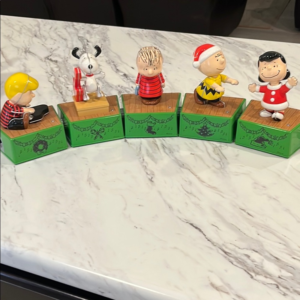 Charlie Brown Christmas decor